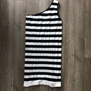 Bebe black and white dress.